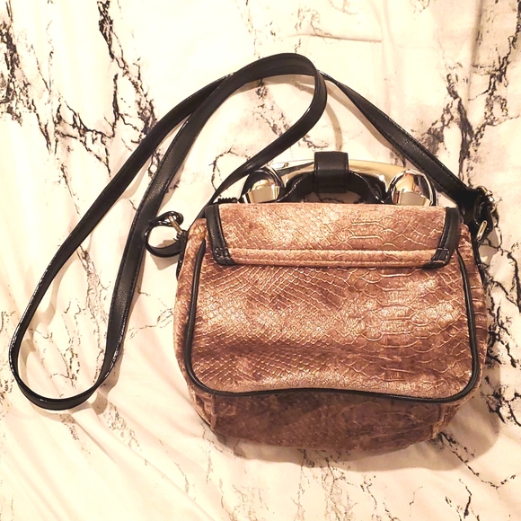 Betsey Johnson Wired Velvet Telephone Purse - Picture 5 of 10